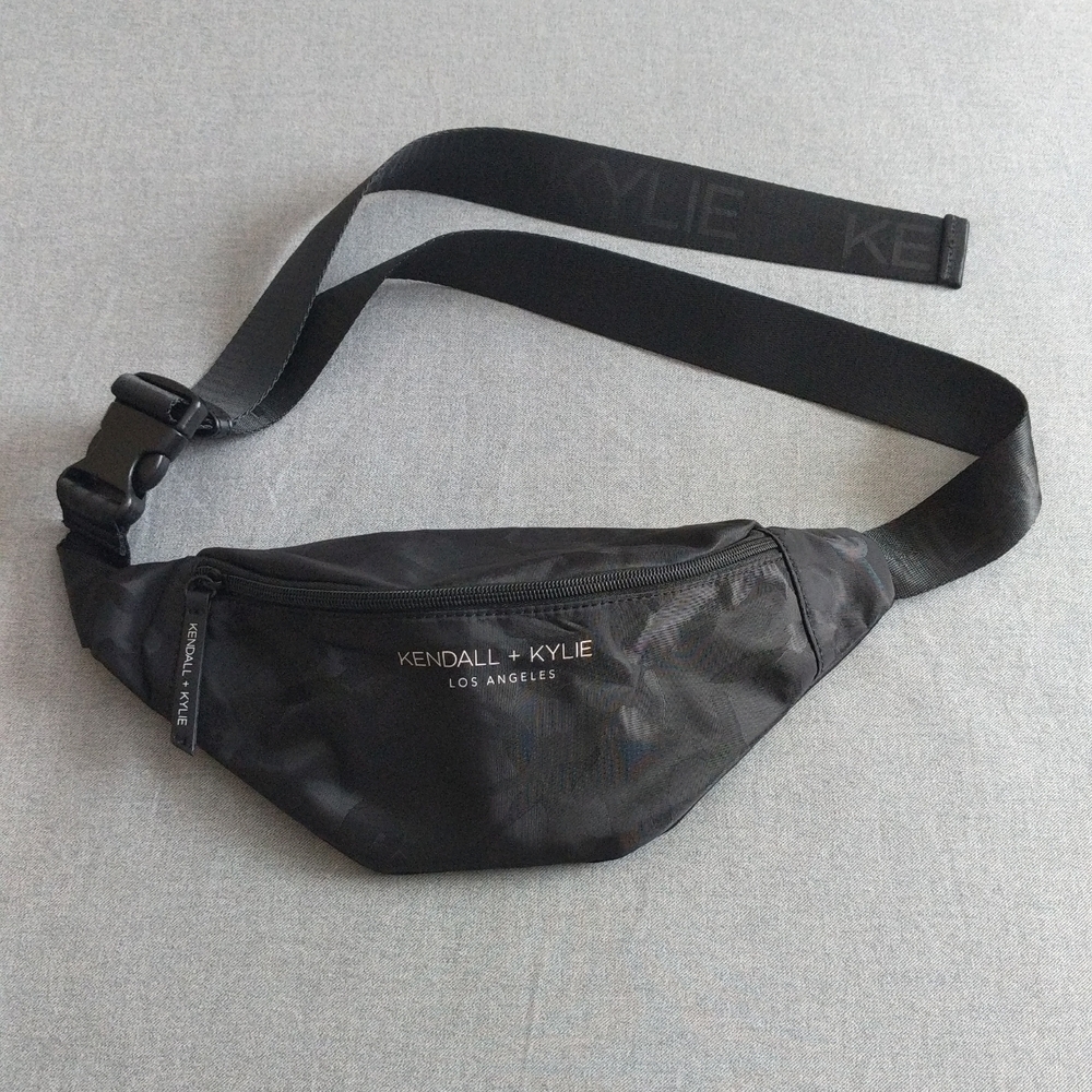 NWOT Kendall+Kylie Fanny Pack